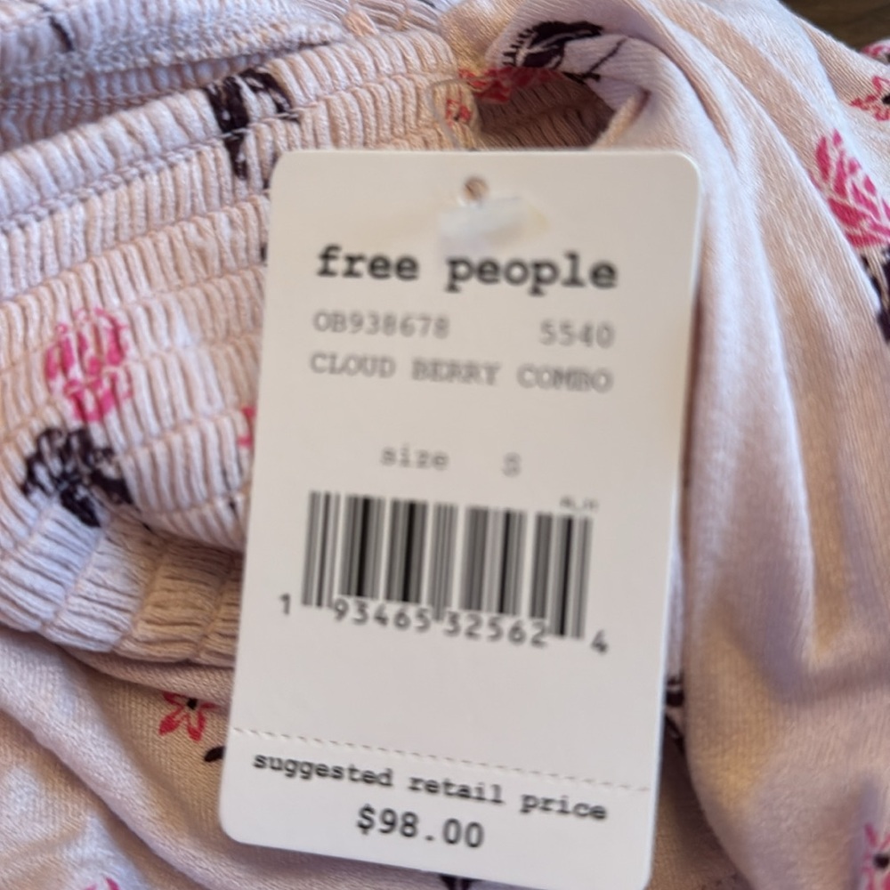 Free People Lana Off The Shoulder Romantic Boho Floral Top Bell Sleeves NEW S - Picture 6 of 7